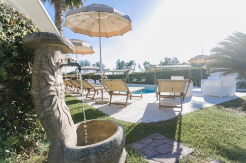 Su Soi - Giardino e piscina (5)