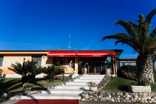 Su Soi - Giardino e piscina (6)