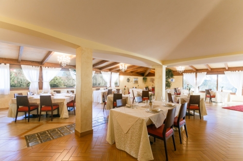 Su Soi - Sala ristorante (2)